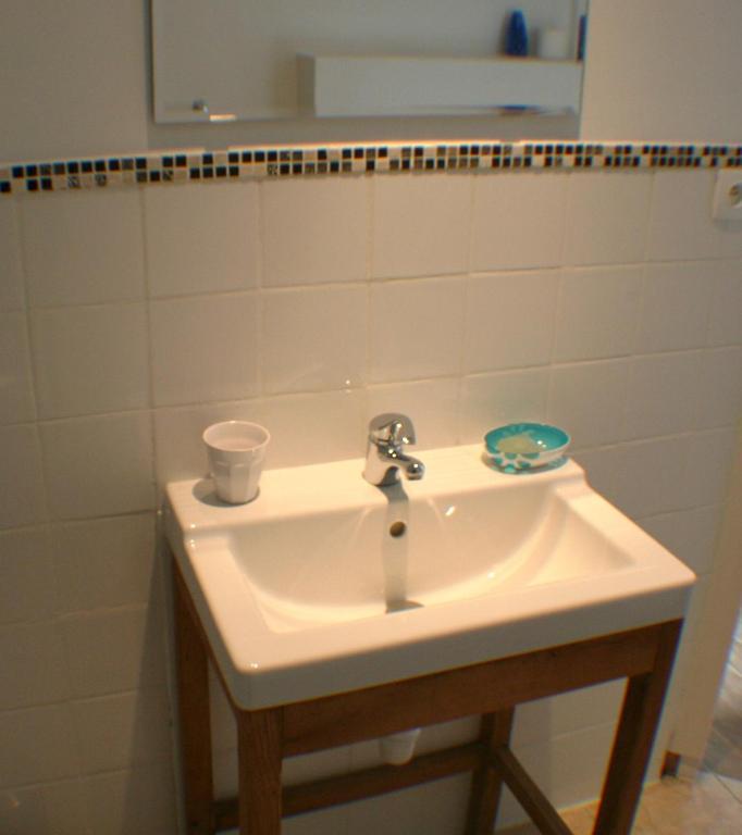 Bed and Breakfast Le Voltaire Airvault Екстер'єр фото